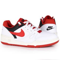 Buty męskie sportowe sneakersy Nike FULL FORCE LO. Białe buty sportowe na co dzień męskie Nike, bez zapięcia. W wyprzedaży za 319.00 zł.