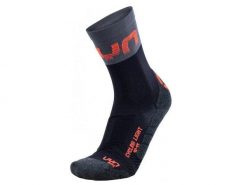 Skarpety do rolek UYN Light Mens Socks Black Grey Hibiskus 2021. Brązowe skarpetki męskie UYN, bez wzorów, z materiału. Za 74.99 zł.