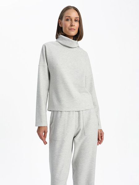 BGN Golf w kolorze jasnoszarym rozmiar: 40. Szare golfy damskie BGN, bez wzorów, bez ramiączek. Za 43.47 zł.