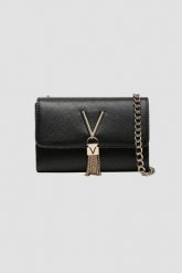 VALENTINO Czarna kopertówka Divina. Czarne torebki wieczorowe Valentino by Mario Valentino, bez wzorów, bez kołnierzyka, bez ramiączek. W wyprzedaży za 194.99 zł.