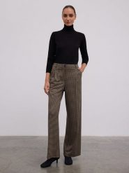 BGN Spodnie w kolorze beżowo-czarnym rozmiar: 36. Brązowe spodnie materiałowe damskie BGN, bez wzorów, z materiału. Za 147.91 zł.