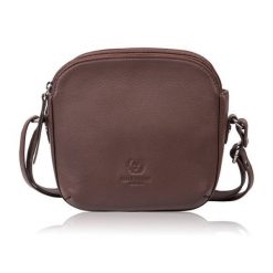 Mała torebka damska skórzana na ramię crossbody modna letnia Paolo Peruzzi AY-25-BR. Brązowe torebki klasyczne damskie bez wzorów, z materiału, małe, bez dodatków. Za 139.00 zł.