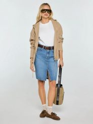 Spódnica damska jeansowa mini niebieska Zoe 462. Niebieskie spódniczki damskie Big Star, bez wzorów, z denimu, klasyczne, mini, dopasowane. Za 199.99 zł.