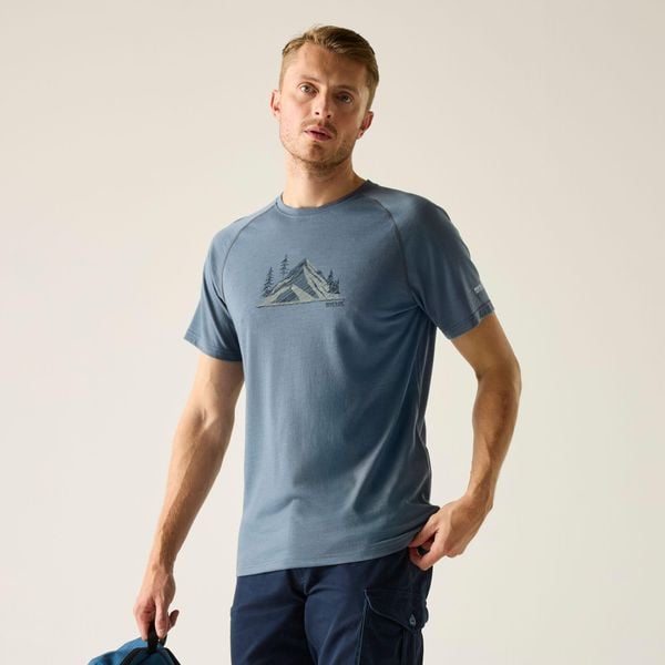 Męska koszulka z krótkim rękawem Escade z grafiką. Niebieskie t-shirty sportowe męskie Regatta, m, z jersey, bez ramiączek, do biegania. Za 279.99 zł.