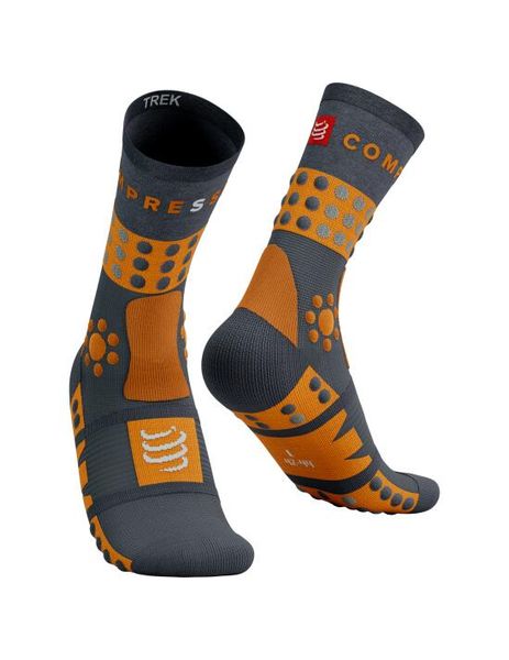 Skarpety trekkingowe Compressport Trekking Socks. Brązowe skarpetki męskie Compressport, bez wzorów, z elastanu. Za 156.85 zł.