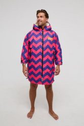 Szlafrok Fresh Prince z recyklingu z podszewką Sherpa – męski. Niebieskie szlafroki męskie OOSC, m, bez wzorów, z materiału. Za 686.99 zł.