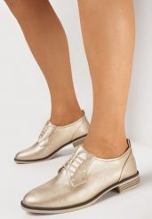 Złote Półbuty z Imitacji Zamszu i Wiązaniem Vilsita. Żółte półbuty damskie Born2be, bez wzorów, eleganckie, bez obcasa. Za 79.99 zł.