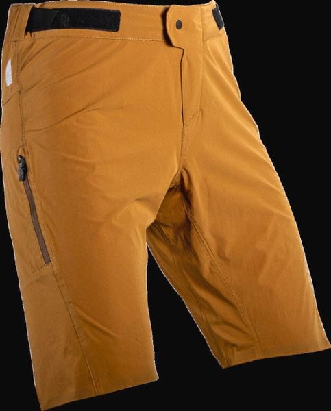 Spodenki rowerowe (+spodenki kolarskie z pampersem w zestawie) LEATT Shorts MTB. Brązowe szorty męskie LEATT, na lato, bez wzorów, z poliesteru. Za 296.65 zł.