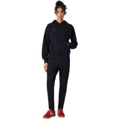 Bluza Z Kapturem Z Haftowanym Logo Dla Kobiet. Czarne bluzy z kapturem damskie CHAMPION, l, z bawełny. Za 356.99 zł.