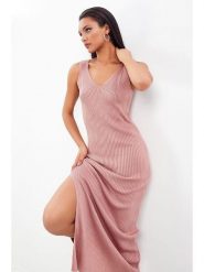 Milan Kiss Sukienka w kolorze różowym rozmiar: S. Różowe sukienki damskie Milan Kiss, na co dzień, s, bez wzorów, z wełny, bez kołnierzyka, bez ramiączek, midi, proste. Za 92.21 zł.