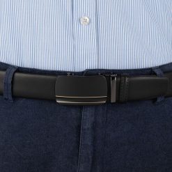 Pasek męski skórzany 3,5 cm klamra automatyczna Beltimore czarny 02-561 : Kolory - czarny, Rozmiar pasków - r.115-130 cm. Czarne paski męskie bez wzorów, ze skóry, wizytowe. Za 64.99 zł.