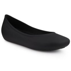 Baleriny wsuwane Crocs BROOKLYN FLAT. Czarne baleriny damskie Crocs, bez wzorów, z materiału, bez obcasa. Za 158.00 zł.