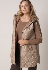 Brązowa Pikowana Kamizelka o Długim Kroju z Nieodpinanym Kapturem w Romby Dephice. Brązowe kamizelki damskie Born2be, l, z jeansu, długie. Za 149.99 zł.