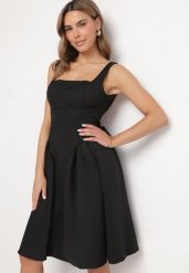 Czarna Sukienka Rozkloszowana z Ozdobną Kokardą na Plecach Sonarisea. Czarne sukienki damskie Born2be, m, bez wzorów, klasyczne, bez kołnierzyka, bez ramiączek, midi, rozkloszowane. W wyprzedaży za 119.99 zł.