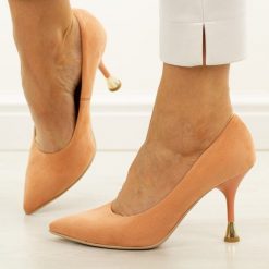 Morelowe zamszowe Polskie szpilki damskie Suzana 2201. Brązowe szpilki Suzana, bez wzorów, z zamszu, bez obcasa. Za 249.00 zł.