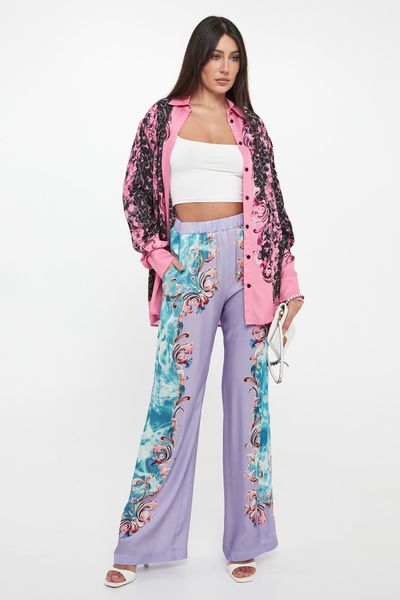 Spodnie damskie ze wzorem VERSACE JEANS COUTURE. Jeansy damskie Versace Jeans Couture. W wyprzedaży za 1,383.20 zł.