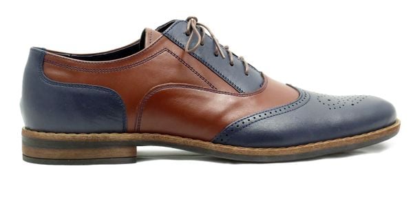 Unikatowe granatowo-brązowe brogsy męskie Buty spektatory Al Capone T221. Brązowe buty wizytowe męskie Modini Moda Męska, ze skóry, bez zapięcia. W wyprzedaży za 359.10 zł.