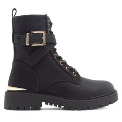 Trapery DeeZee. Czarne trapery damskie DeeZee, bez obcasa. Za 143.99 zł.