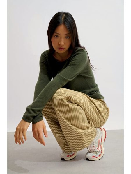 AUTHENTIC CASHMERE Kaszmirowy sweter "Epéna" w kolorze khaki rozmiar: L. Brązowe swetry klasyczne damskie AUTHENTIC CASHMERE, l, z kaszmiru, bez kołnierzyka. Za 347.99 zł.