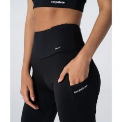 Legginsy z kieszeniami Libra czarne. Czarne legginsy damskie Carpatree, l, bez wzorów, z elastanu. Za 267.00 zł.