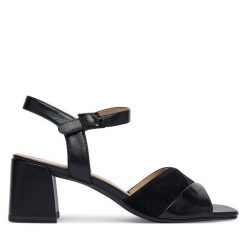 Sandały Caprice. Czarne sandały damskie Caprice, bez wzorów, bez obcasa, na słupku. Za 329.99 zł.