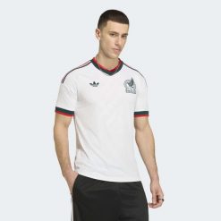 Koszulka wyjazdowa Meksyk 26. Białe t-shirty sportowe męskie Adidas, bez ramiączek, do piłki nożnej, climacool (adidas). Za 439.00 zł.