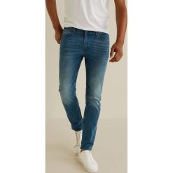Mango Man - Jeansy Jan. Zielone jeansy męskie Mango Man. W wyprzedaży za 69.90 zł.
