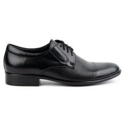 Kampol Buty męskie wizytowe skórzane 358KAM czarne. Czarne buty wizytowe męskie z jeansu, bez zapięcia. Za 362.62 zł.