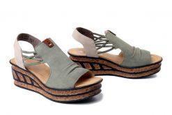 RIEKER 68175-52 green, sandały damskie. Zielone sandały damskie Rieker, bez wzorów, bez obcasa. Za 319.90 zł.