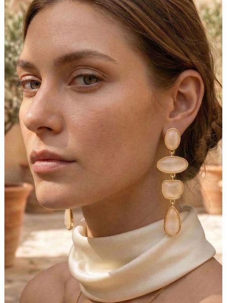 Atelier MIU Pozłacane kolczyki rozmiar: onesize. Brązowe kolczyki damskie atelier MIU, pozłacane. Za 39.99 zł.