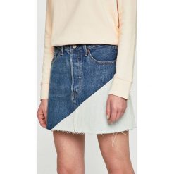 Levi's - Spódnica. Niebieskie spódniczki damskie Levi's, s, bez wzorów, z bawełny, casualowe, mini, proste. W wyprzedaży za 119.90 zł.