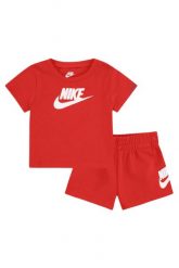 Zestaw koszulki i szortów NIKE. Czerwone szorty męskie Nike, bez wzorów, eleganckie. Za 175.15 zł.