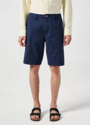 WANGLER MĘSKIE SZORTY MATERIAŁOWE CASEY CHINO SHORTS BLACK IRIS 112350681. Czarne szorty męskie Wrangler, z materiału, bez kołnierzyka. Za 139.99 zł.