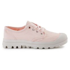 Buty Palladium Pampa Oxford W 92351-868-M różowe. Czerwone buty sportowe na co dzień damskie bez wzorów, z gumy. Za 462.92 zł.