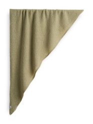 OPUS Szal "Amadsi" w kolorze zielonym rozmiar: onesize. Zielone szaliki i kominy damskie Opus, bez wzorów, ze splotem. Za 65.99 zł.