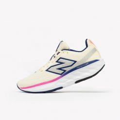 Second Life - Buty do biegania damskie New Balance Fresh Foa... - Stan Dobry. Białe obuwie do biegania damskie New Balance. Za 186.99 zł.