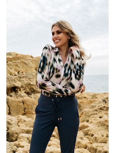 &Co Woman Bluzka "Vayen" w kolorze kremowo-niebieskim rozmiar: XXL. Brązowe bluzki damskie &Co Woman, xxl, bez wzorów, bez kołnierzyka, bez ramiączek. Za 148.96 zł.