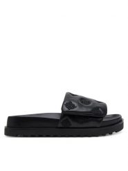 Guess Klapki FLJFA2ELE19 Czarny. Czarne klapki damskie Guess, z aplikacjami, ze skóry, bez obcasa. Za 299.99 zł.