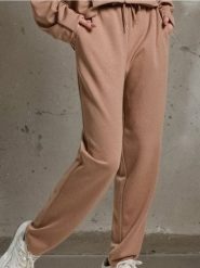 Spodnie soft touch z dodatkiem wiskozy - beżowy. Brązowe spodnie materiałowe damskie Sinsay, bez wzorów, z wiskozy. Za 49.99 zł.
