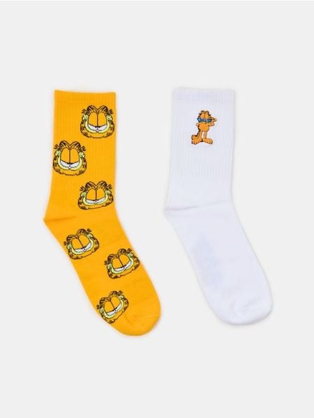Długie skarpetki z nadrukiem i haftem Garfield 2 pack - wielobarwny. Skarpetki męskie Sinsay, bez wzorów. Za 15.99 zł.