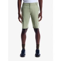 Spodenki turystyczne męskie Berghaus Navigator 2.0 Short. Zielone szorty męskie Berghaus, bez kołnierzyka. Za 379.49 zł.