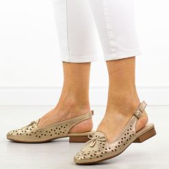 Złote ażurowe półbuty damskie Jezzi Asa222-7. Żółte półbuty damskie Jezzi, w ażurowe wzory, z materiału, eleganckie, bez obcasa, na płaskiej podeszwie. Za 209.00 zł.