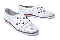 LANQIER 42C2513 white, półbuty/mokasyny damskie. Białe mokasyny damskie Lanqier, ze skóry. Za 104.95 zł.