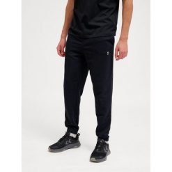 Spodnie do biegania Hummel Pulse. Czarne spodnie sportowe męskie HUMMEL, z dresówki. Za 170.00 zł.