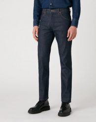 SPODNIE MĘSKIE WRANGLER 11MWZ NEW W1MZUG301 112127702. Spodnie materiałowe męskie Wrangler, bez wzorów, z jeansu. Za 219.99 zł.