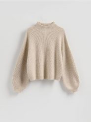 Sweter z bufiastymi rękawami - beżowy. Brązowe swetry klasyczne damskie Reserved, l, z dzianiny, bez kołnierzyka. Za 129.99 zł.