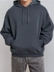 Bluza z kapturem Comfort Fit z haftem - niebieski. Niebieskie bluzy z kapturem męskie Sinsay, l. Za 59.99 zł.