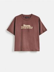 T-shirt z nadrukiem - brązowy. Brązowe koszulki dziewczęce Reserved, bez wzorów, z bawełny, bez ramiączek. Za 29.99 zł.