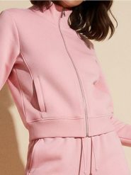 Gładka bluza ze stójką - różowy. Czerwone bluzy bez kaptura damskie Sinsay, l. Za 39.99 zł.