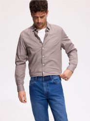 Koszula regular fit w kratę - brązowy. Brązowe koszule męskie Reserved, l, bez wzorów, z bawełny, bez kołnierzyka, bez ramiączek. Za 139.99 zł.